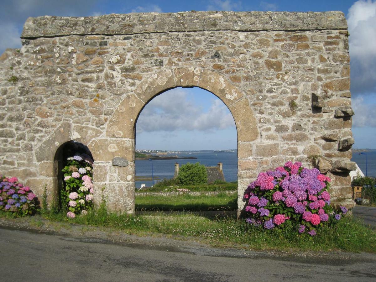 פלוגאסנו La Maison Du Port מראה חיצוני תמונה